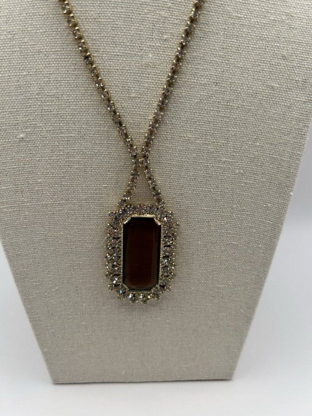 Vintage Statement Brown Glass Rhinestone Pendant Necklace Gold Tone Glam Style - Picture 4 of 16